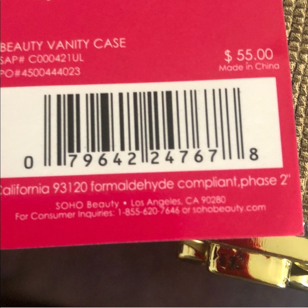 Large Gold Makeup Train Case w/Keys NWT - Picture 2 of 6